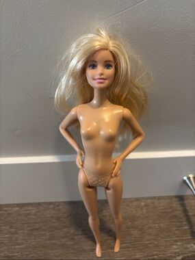 Barbie/millie doll